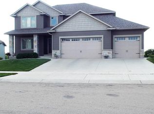 2628 Heartland Dr NW, Rochester, MN 55901