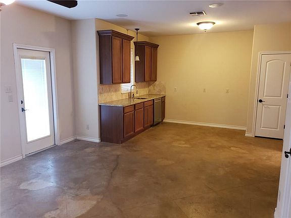 4th image of 14334 Cruiser St APT 205
