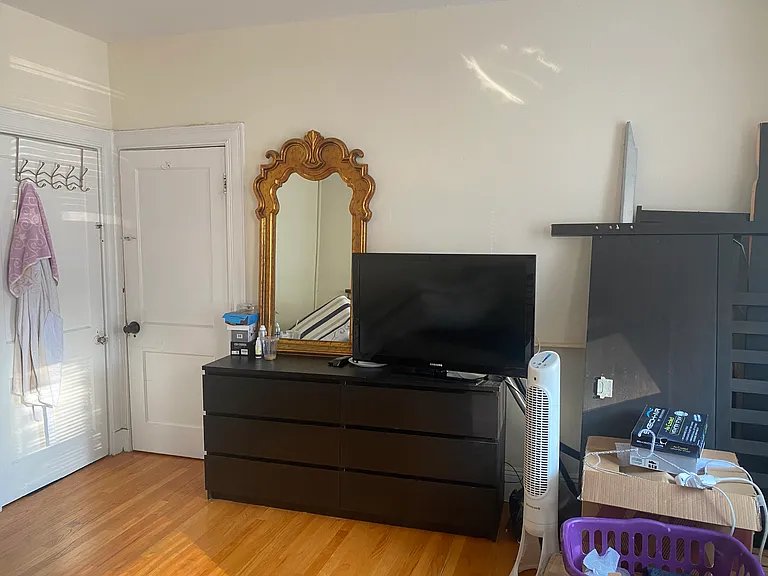 100 Linden St #3 — Photo 10