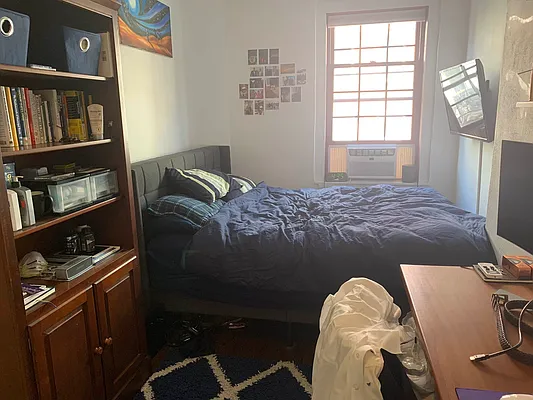 Rented by Camelot Realty Group | media 20