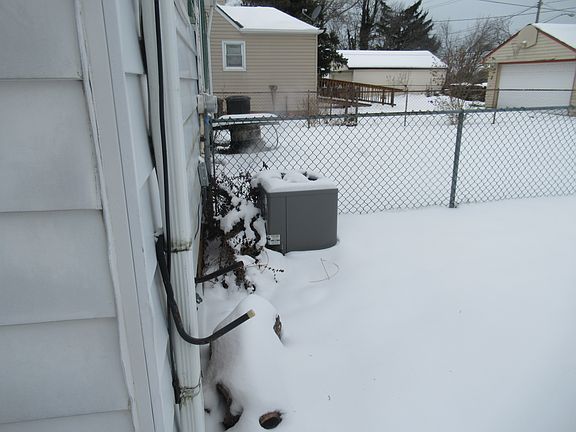 2nd image of 5147 Case Ave