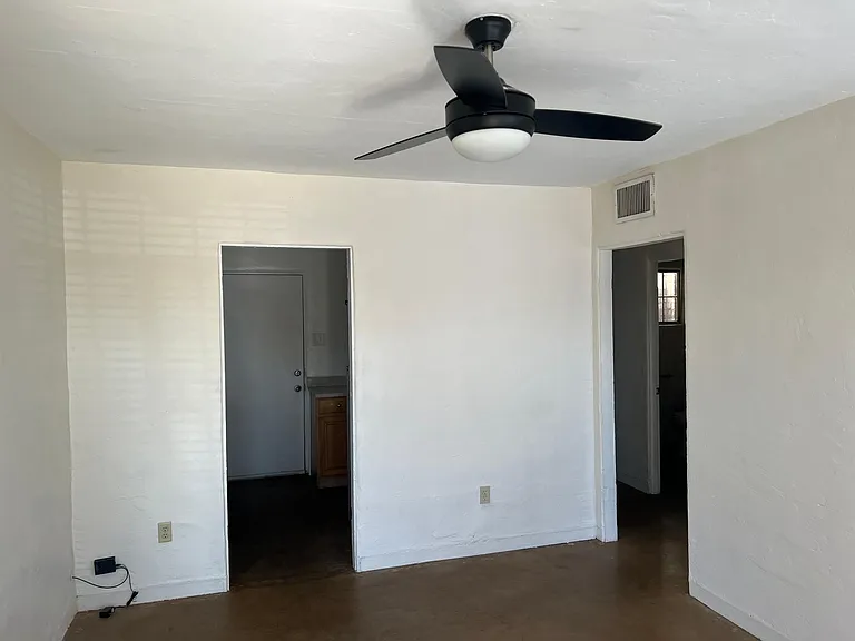 2034 W Cypress St — Photo 8