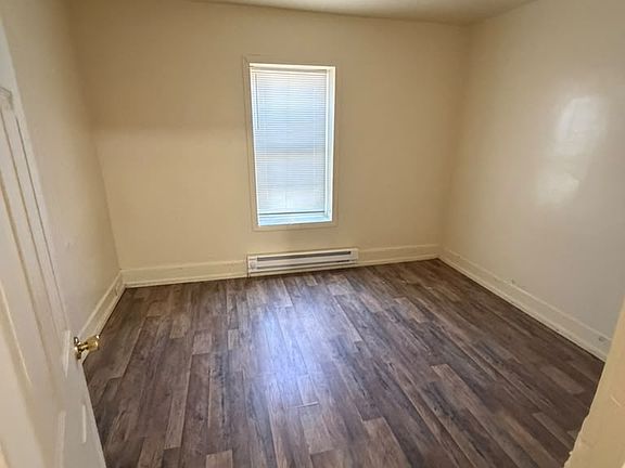 5th image of 556 S Bridge St #1-R