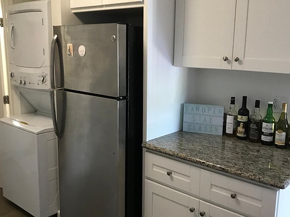 5th image of 1828 Montrose St APT 7