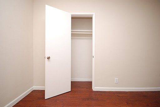 5th image of 1227 N Fuller Ave APT 22