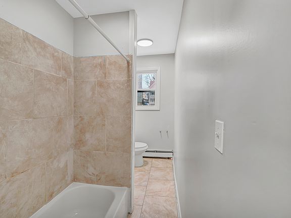 5th image of 124 Central Ave #3