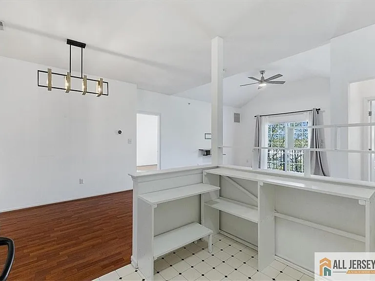 932 Del Negro Ct #932 — Photo 8