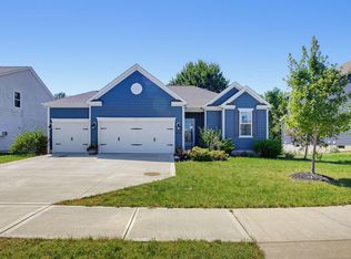 165 Balderson Dr, Pickerington, OH 43147