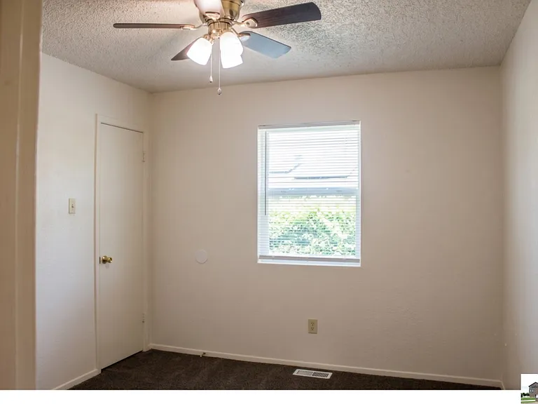 5707 Dan Dr — Photo 10