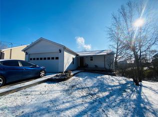 432 Westlake Dr, Saint Clair, MO 63077