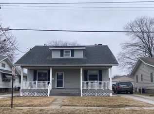 425 N 6th St, Wood River, IL 62095