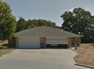 1237 W Bluegrass Rd, Nixa, MO 65714