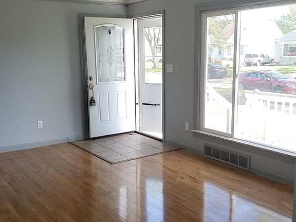 2nd image of 31490 Hazelwood St
