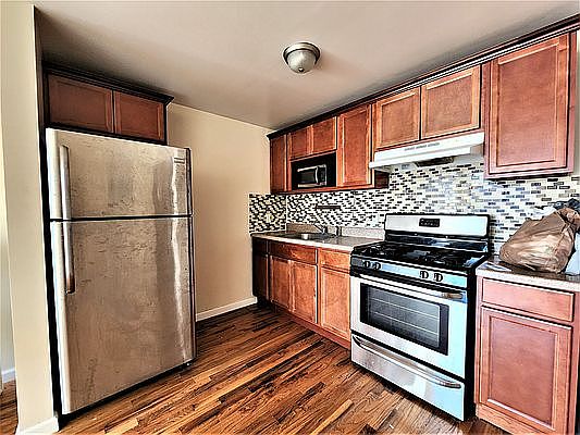 4th image of 612 5th Ave #4A