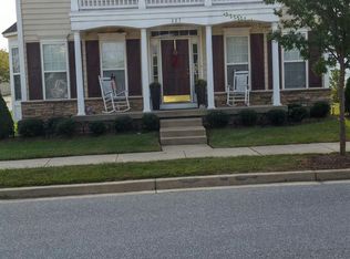 227 Davis St, Charles Town, WV 25414