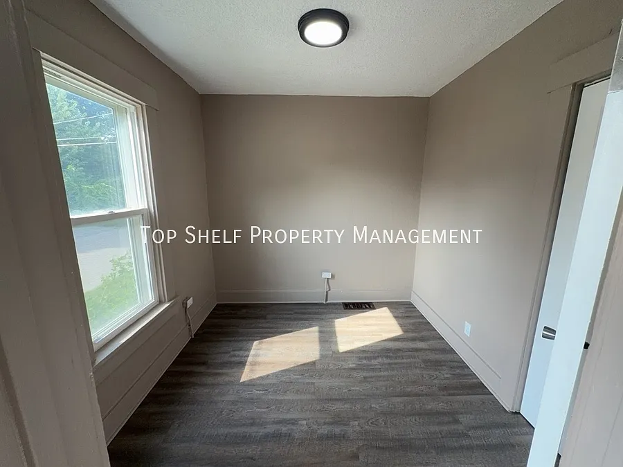 2 bed, 750 sqft, $995 — Photo 4