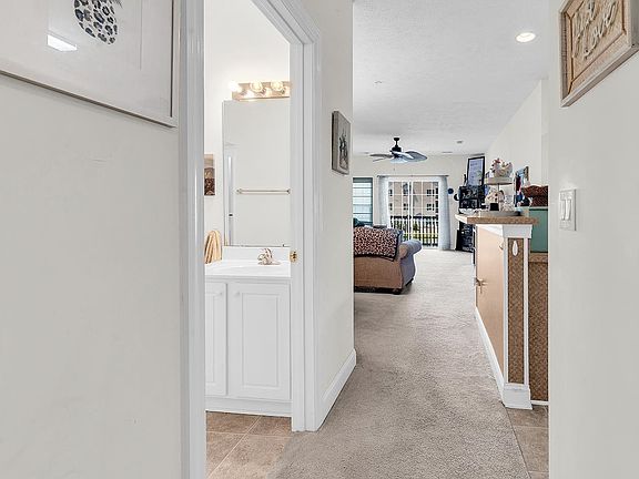 3rd image of 5070 Windsor Green Way #202