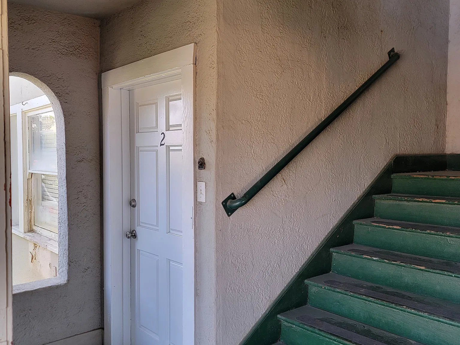 1 bed, 602 sqft, $1,100 — Photo 2