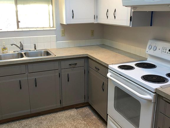 5th image of 709 Gormley St
