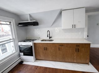 93 Cleveland St Floor 3, Orange, NJ 07050