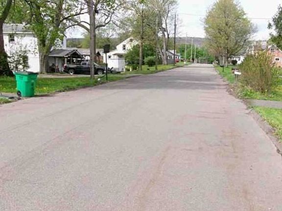 Exterior Neighborhood (street photo)