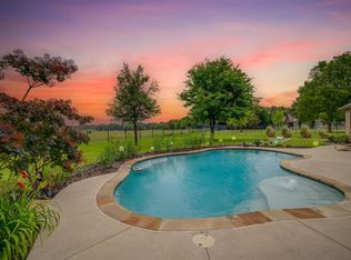 2262 Canyon Lake Rd, Wills Point, TX 75169