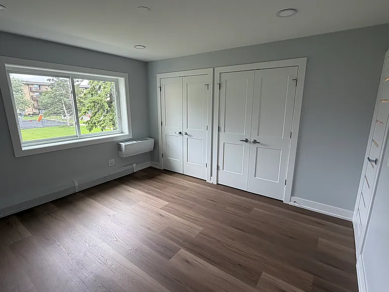 2222 S Goebbert Rd #258 — Photo 8