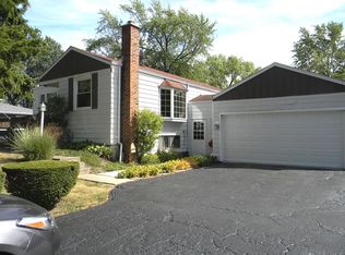 125 69th St, Darien, IL