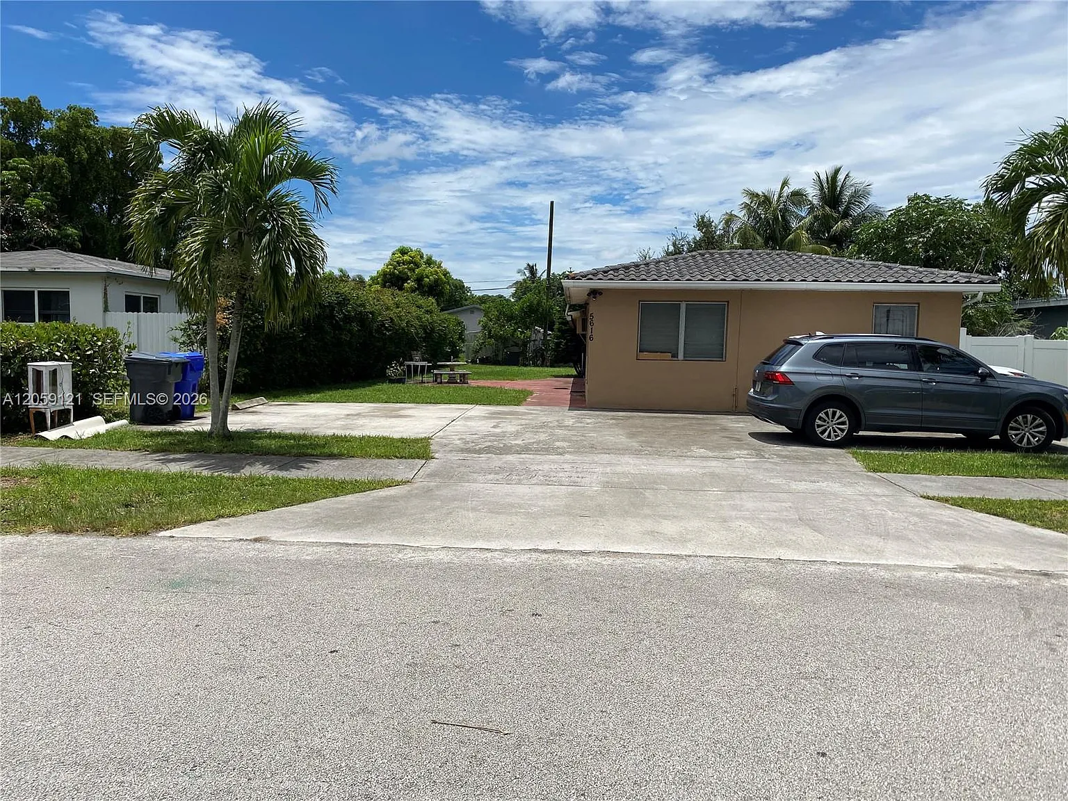 Hollywood Beach Heights S — Photo 1