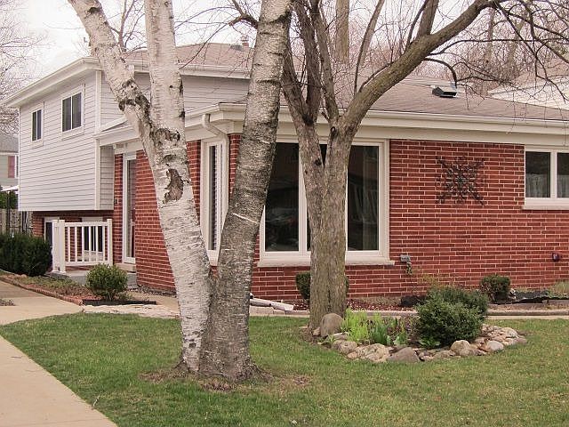 1st image of 354 S Dryden Pl