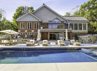 N29W30388 Hawksnest Ct, Pewaukee, WI 53072