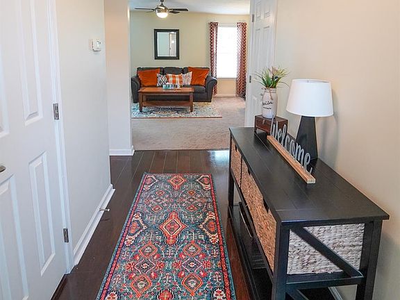 3rd image of 6022 Marsh Cir