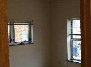 4250 W Highland Blvd APT 101, Milwaukee, WI 53208