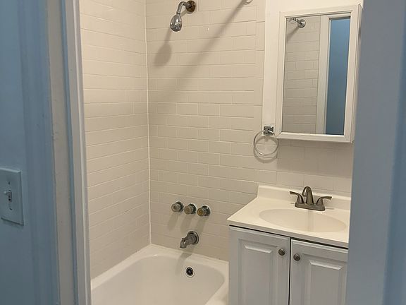 2nd image of 106 Cottage St #2