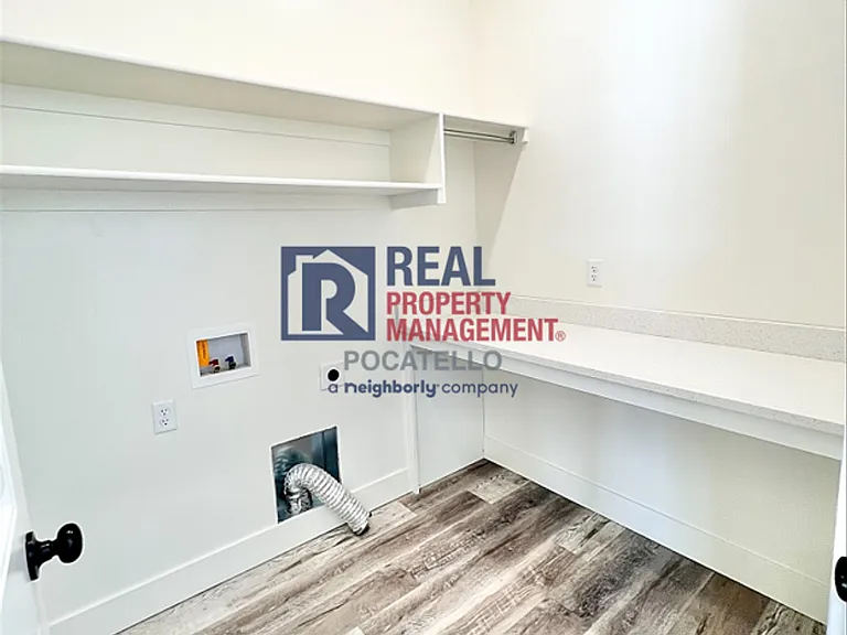 1620 Petersburg Dr — Photo 14