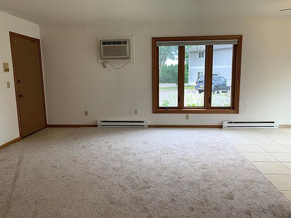 4th image of 200 Foxdale Dr #17746132