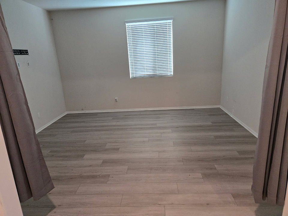 2nd image of 11621 Shute Dr