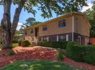 207 Mountain Ridge Ct, Woodstock, GA 30188