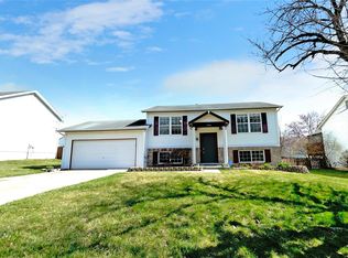 708 Longhorn Dr, O'Fallon, MO 63368