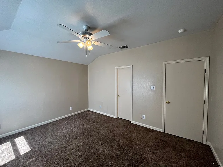 5202 Fountain Lake — Photo 17