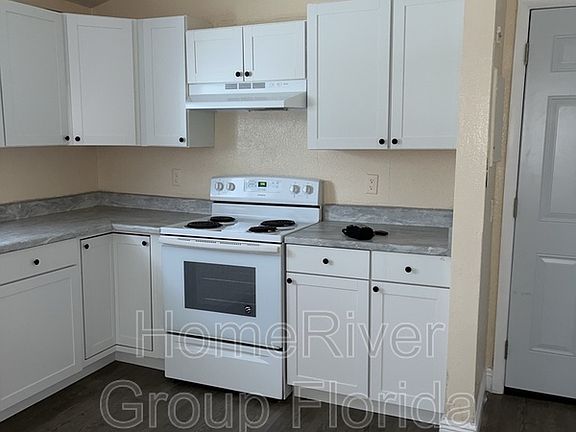 3rd image of 2610 N 32nd St