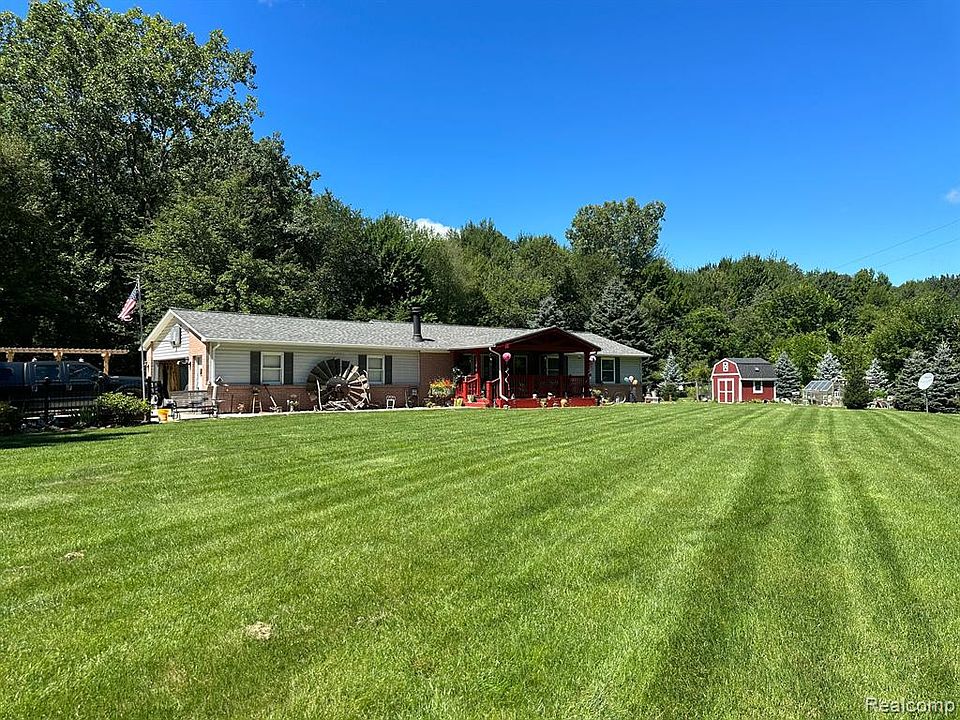 6595 Rogers Dr, North Branch, MI 48461 MLS 20230053536 Zillow