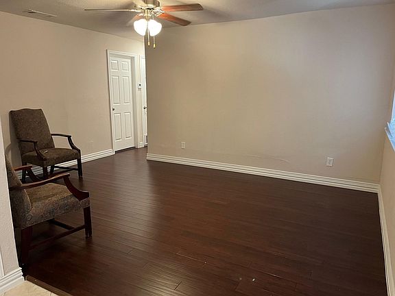 2nd image of 4805 Church St