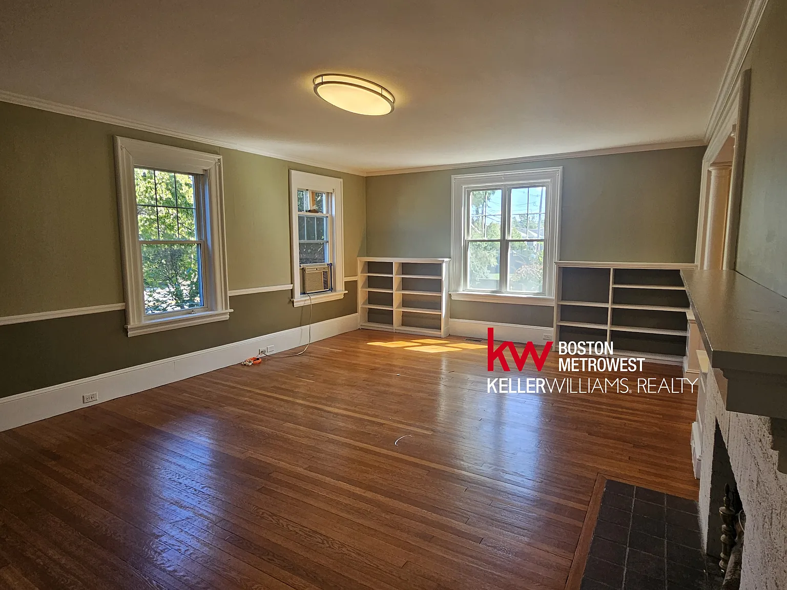 2 bed, 1338 sqft, $2,400 — Photo 3