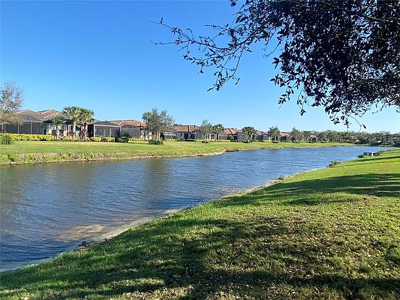 3rd image of 8220 Varenna Dr