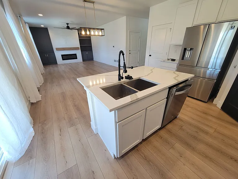 58 Marlowe Dr — Photo 8