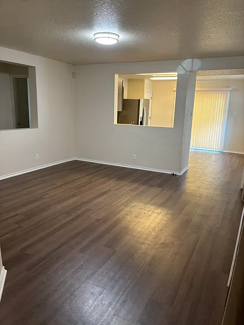 3 bed, 1186 sqft, $1,250 — Photo 2