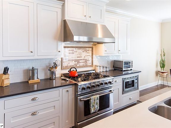 5th image of 212 Pawleys Dr
