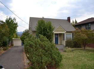 1824 May St, Hood River, OR 97031