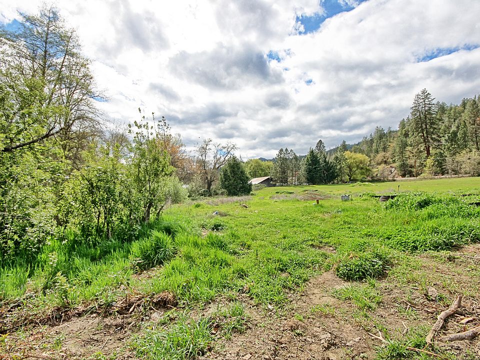 2nd image of 7277 Upper Applegate Rd